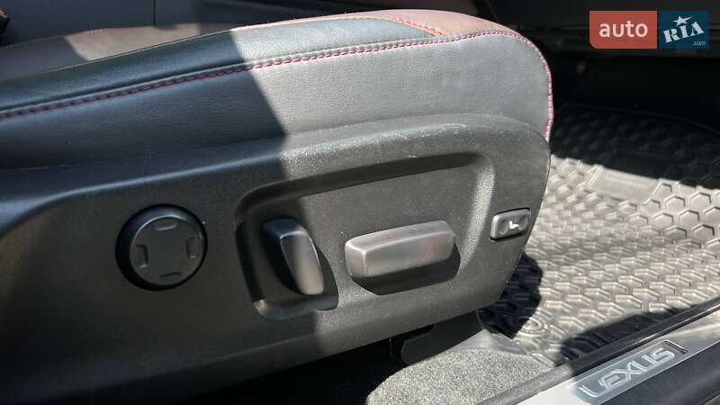 Позашляховик / Кросовер Lexus RX 2016 в Львові