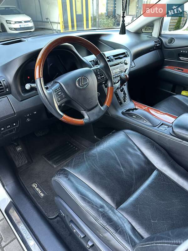 Внедорожник / Кроссовер Lexus RX 2010 в Измаиле