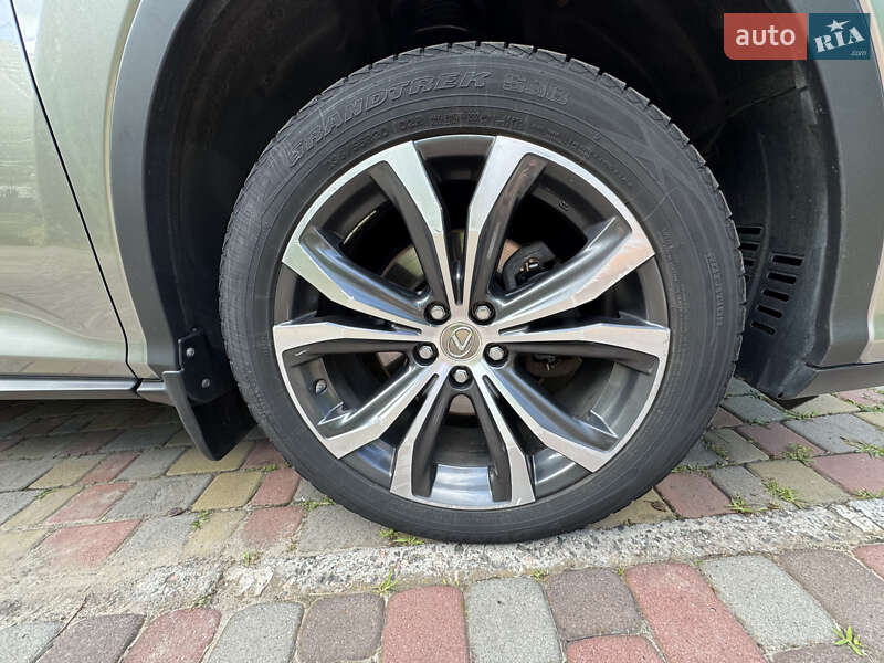 Внедорожник / Кроссовер Lexus RX 2017 в Черкассах