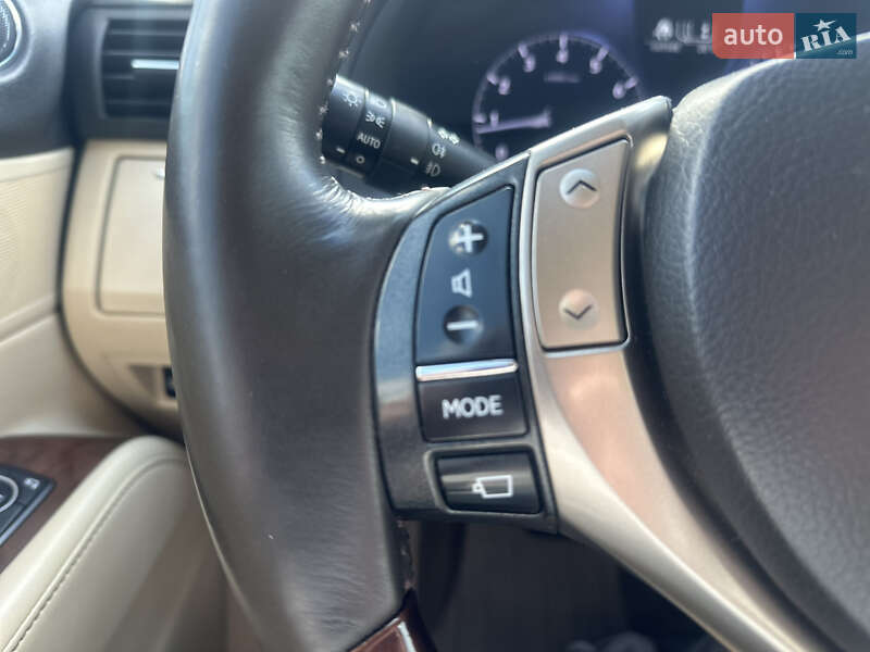 Позашляховик / Кросовер Lexus RX 2013 в Києві