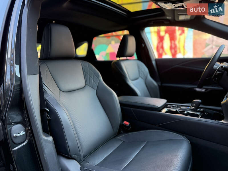 Внедорожник / Кроссовер Lexus RX 2024 в Львове