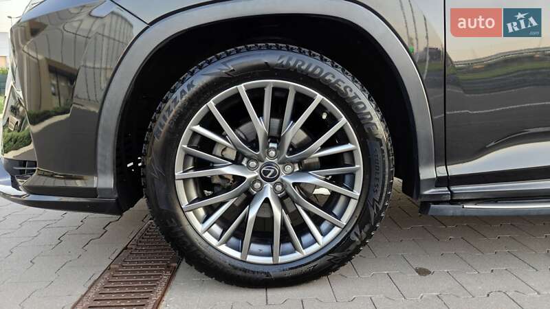 Внедорожник / Кроссовер Lexus RX 2018 в Киеве