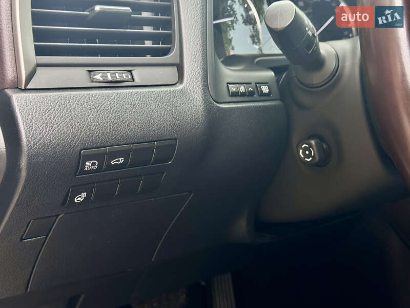 Позашляховик / Кросовер Lexus RX 2018 в Києві