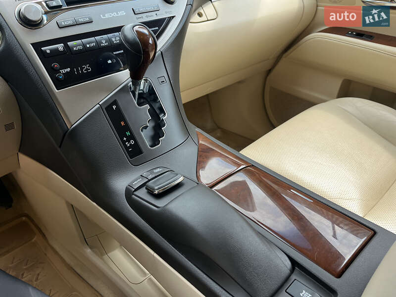 Внедорожник / Кроссовер Lexus RX 2015 в Белой Церкви