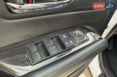 Позашляховик / Кросовер Lexus RX 2011 в 