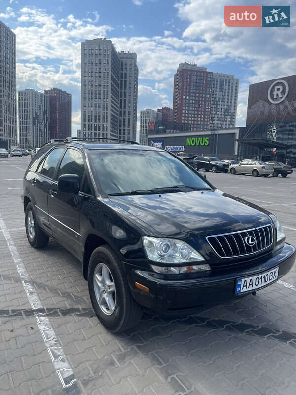Внедорожник / Кроссовер Lexus RX 2000 в Киеве