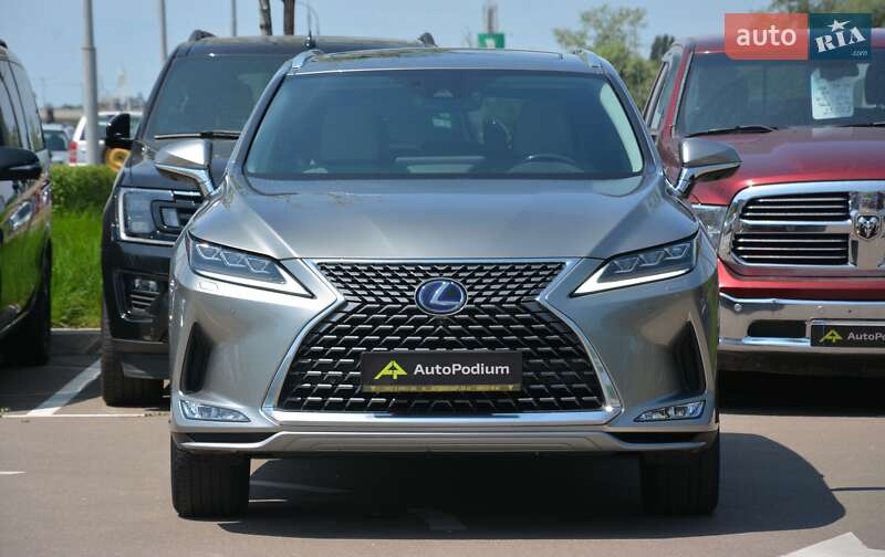 Lexus RX 2021
