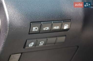 Внедорожник / Кроссовер Lexus RX 2021 в 