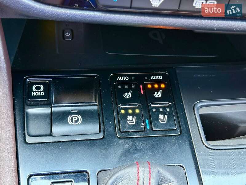 Внедорожник / Кроссовер Lexus RX 2019 в Киеве