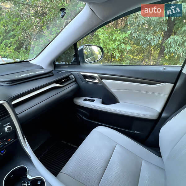 Внедорожник / Кроссовер Lexus RX 2017 в Арцизе