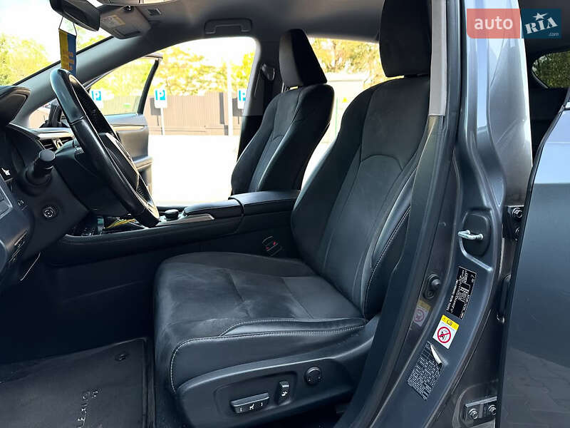 Внедорожник / Кроссовер Lexus RX 2018 в Днепре