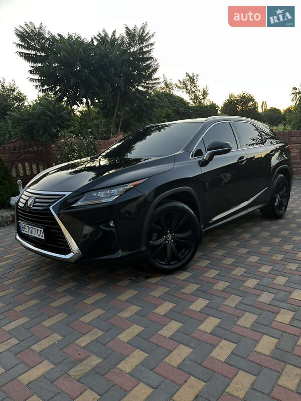 Внедорожник / Кроссовер Lexus RX 2018 в Первомайске