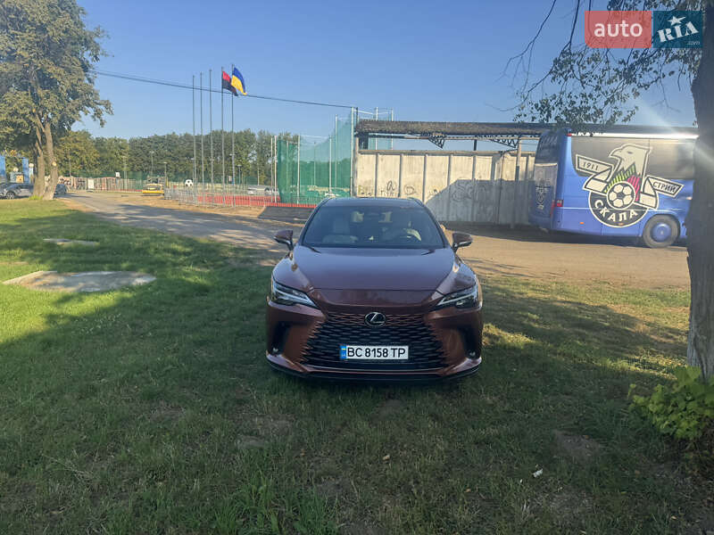 Внедорожник / Кроссовер Lexus RX 2023 в Сколе фото 5 Внедорожник / Кроссовер Lexus RX 2023 в Сколе