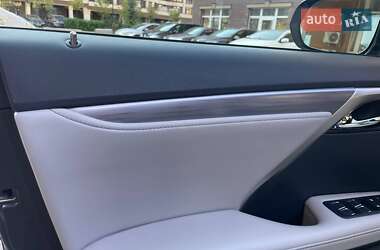 Внедорожник / Кроссовер Lexus RX 2018 в 
