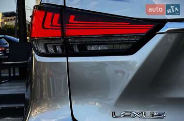 Внедорожник / Кроссовер Lexus RX 2021 в 