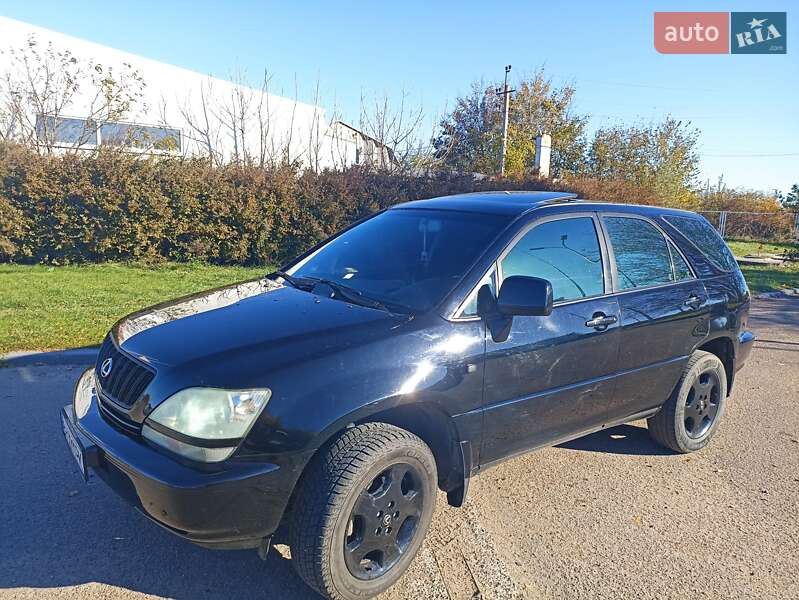 Внедорожник / Кроссовер Lexus RX 2002 в 