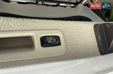 Внедорожник / Кроссовер Lexus RX 2010 в 