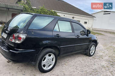 Внедорожник / Кроссовер Lexus RX 2001 в 
