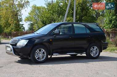 Внедорожник / Кроссовер Lexus RX 2000 в 