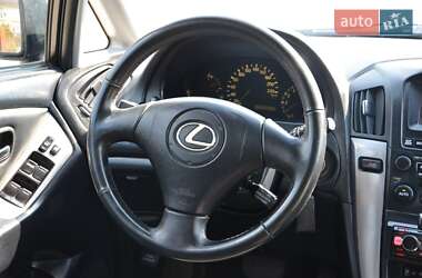 Внедорожник / Кроссовер Lexus RX 2000 в 