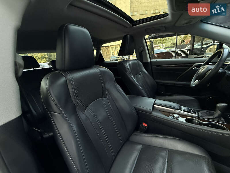 Внедорожник / Кроссовер Lexus RX 2016 в Киеве