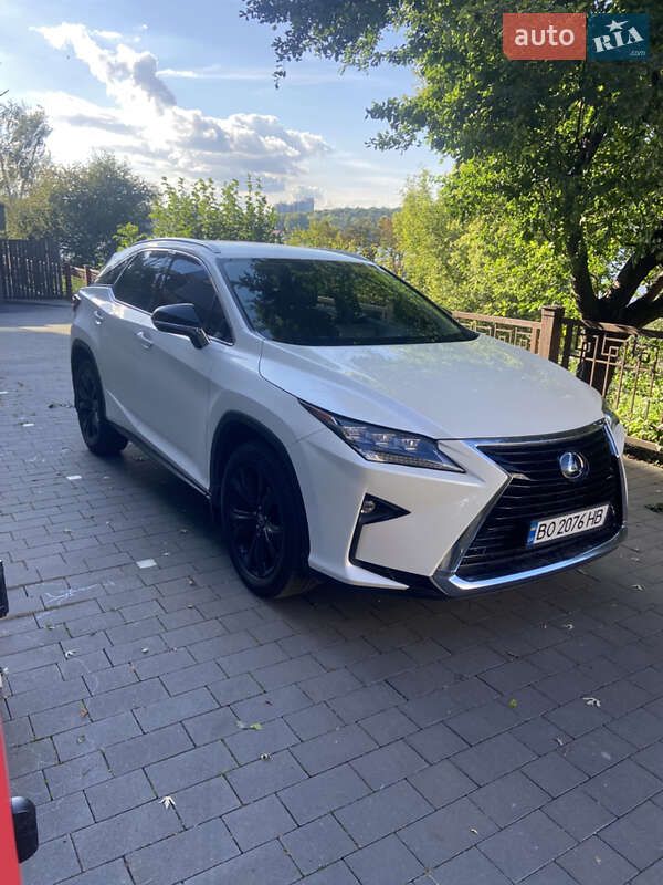Внедорожник / Кроссовер Lexus RX 2018 в Тернополе