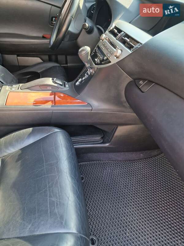 Внедорожник / Кроссовер Lexus RX 2010 в Киеве