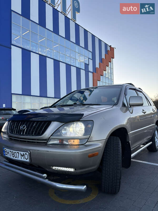 Внедорожник / Кроссовер Lexus RX 1999 в Одессе