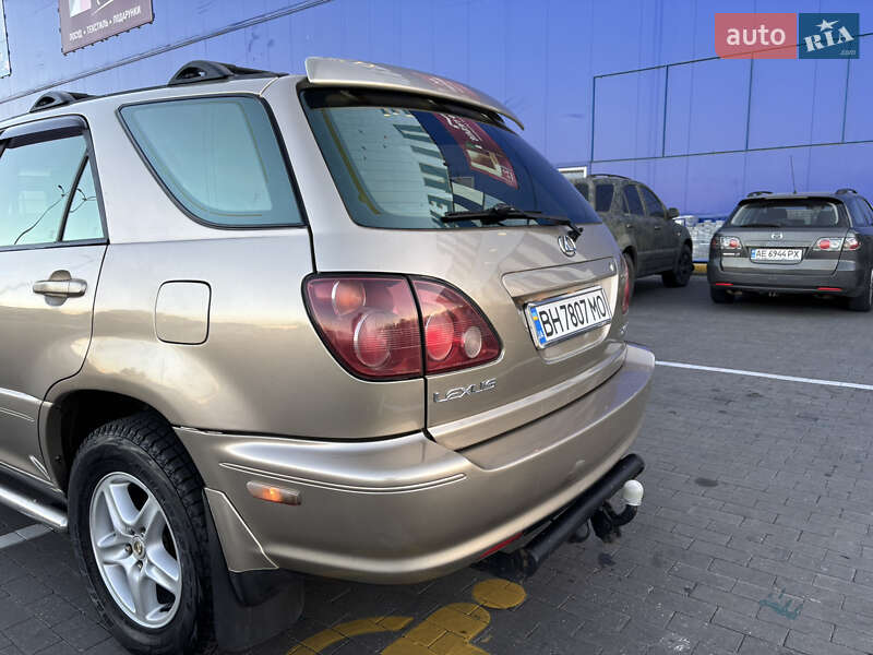 Внедорожник / Кроссовер Lexus RX 1999 в Одессе