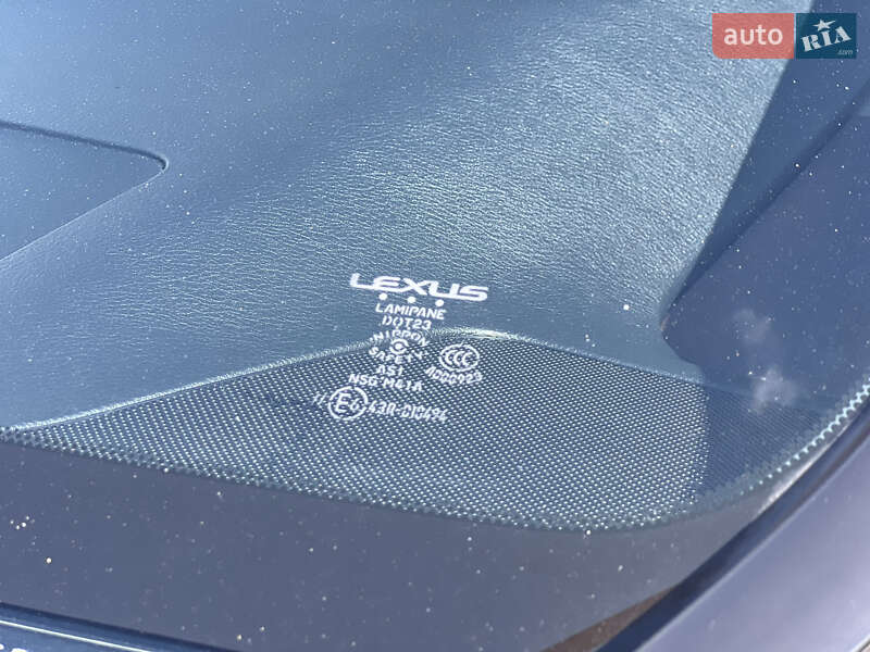 Внедорожник / Кроссовер Lexus RX 2017 в Ужгороде