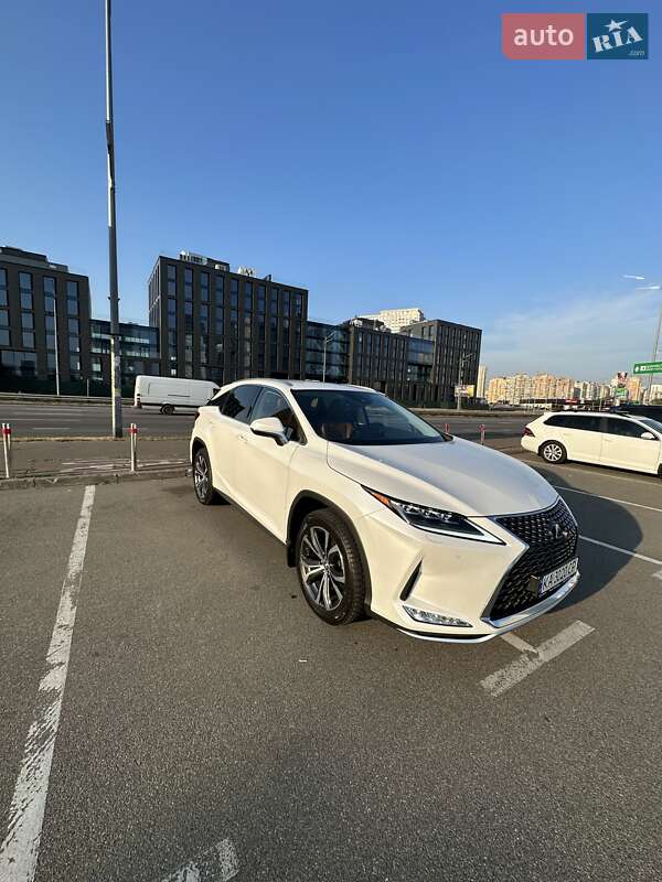 Lexus RX 2021