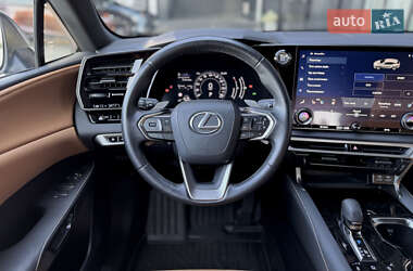 Внедорожник / Кроссовер Lexus RX 2023 в 