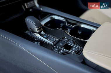 Внедорожник / Кроссовер Lexus RX 2023 в 