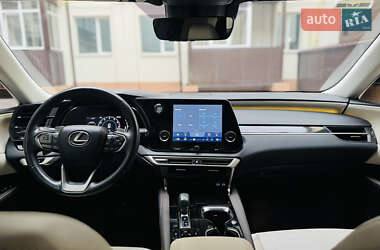 Внедорожник / Кроссовер Lexus RX 2023 в 