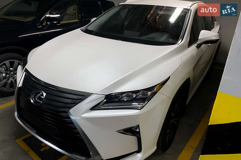 Внедорожник / Кроссовер Lexus RX 2016 в 