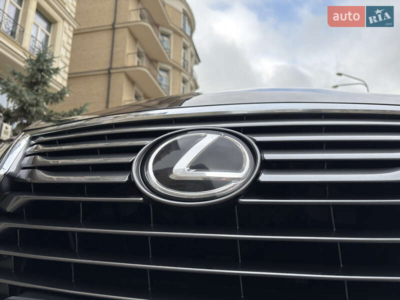 Позашляховик / Кросовер Lexus RX 2018 в Києві