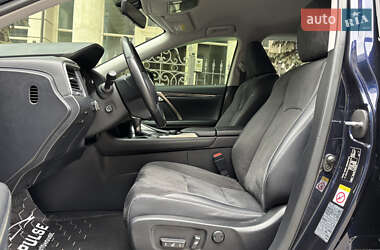 Позашляховик / Кросовер Lexus RX 2018 в  фото 21 Позашляховик / Кросовер Lexus RX 2018 в