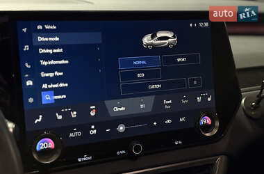 Позашляховик / Кросовер Lexus RX 2023 в  фото 21 Позашляховик / Кросовер Lexus RX 2023 в
