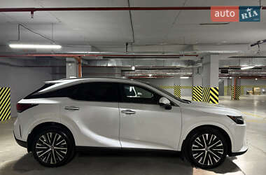 Позашляховик / Кросовер Lexus RX 2023 в  фото 6 Позашляховик / Кросовер Lexus RX 2023 в