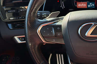 Внедорожник / Кроссовер Lexus RX 2022 в 