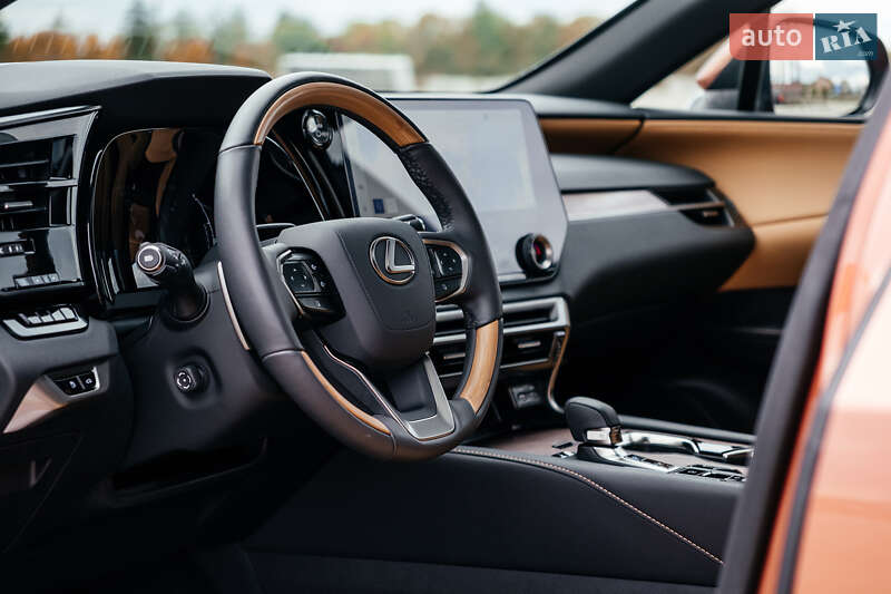 Внедорожник / Кроссовер Lexus RX 2024 в Тернополе