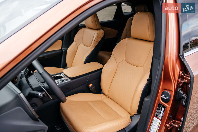 Внедорожник / Кроссовер Lexus RX 2024 в Тернополе