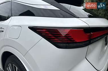 Позашляховик / Кросовер Lexus RX 2023 в  фото 19 Позашляховик / Кросовер Lexus RX 2023 в