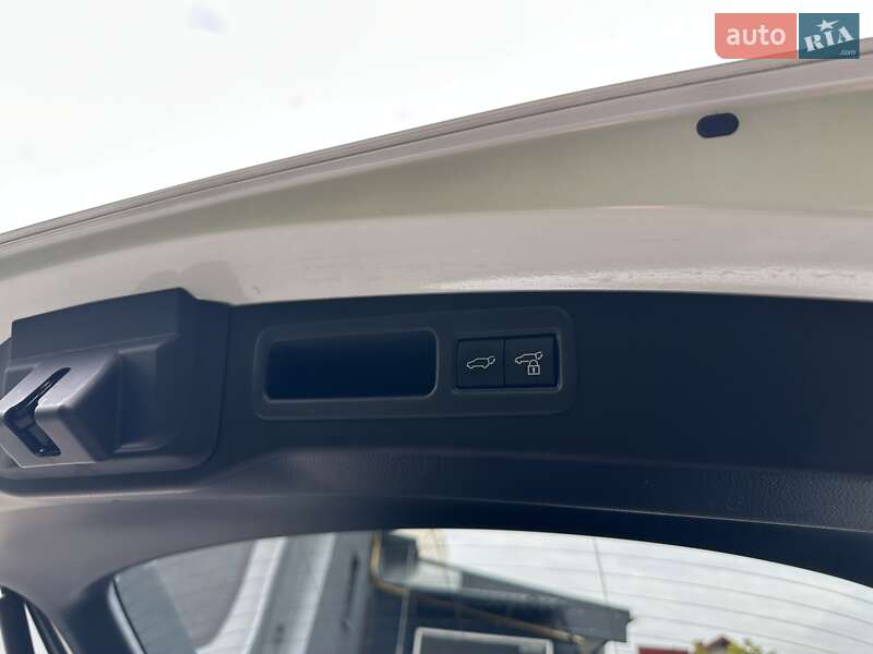 Внедорожник / Кроссовер Lexus RX 2023 в Киеве фото 42 Внедорожник / Кроссовер Lexus RX 2023 в Киеве