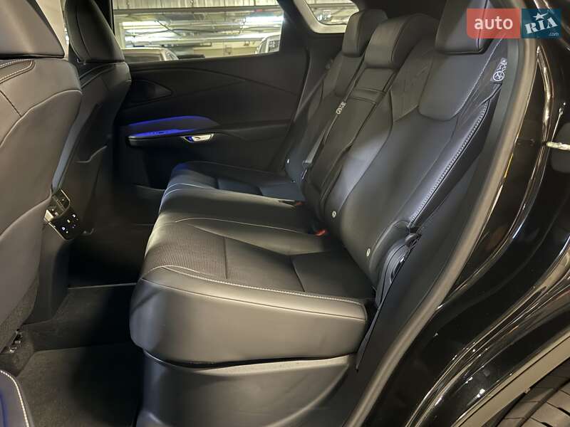 Позашляховик / Кросовер Lexus RX 2024 в Києві
