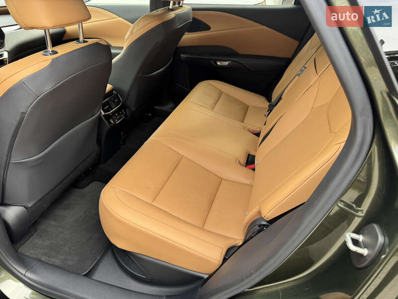 Внедорожник / Кроссовер Lexus RX 2023 в Киеве