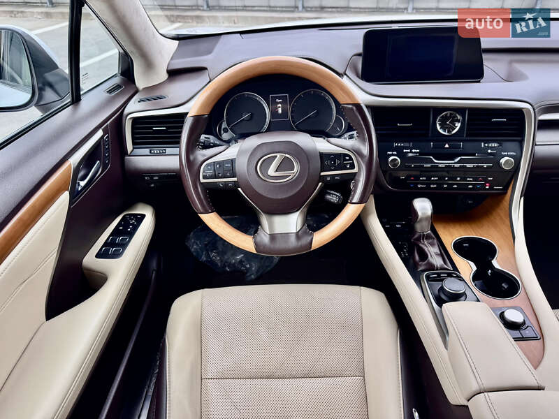 Внедорожник / Кроссовер Lexus RX 2018 в Киеве