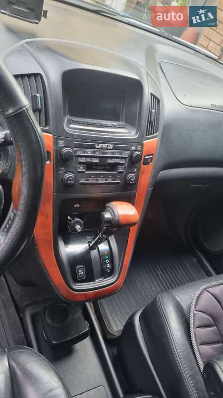Внедорожник / Кроссовер Lexus RX 2001 в Львове