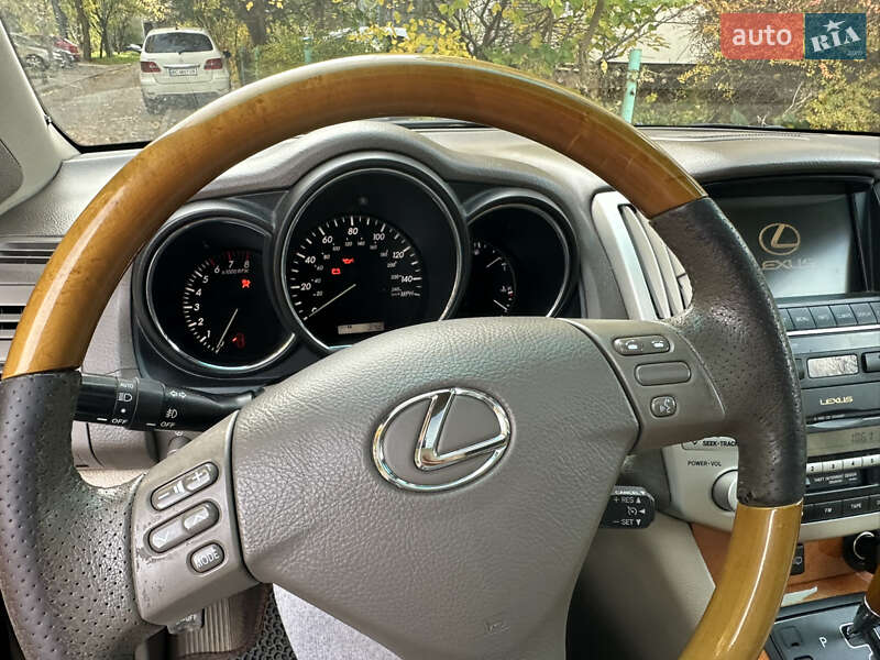 Внедорожник / Кроссовер Lexus RX 2005 в Львове