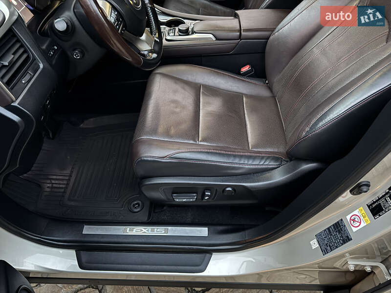 Позашляховик / Кросовер Lexus RX 2016 в Києві
